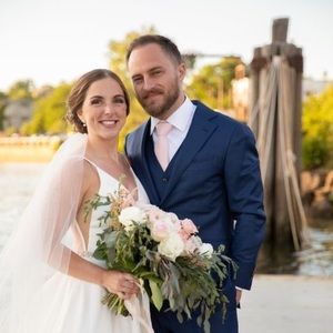 Meet your Posher, Dodi